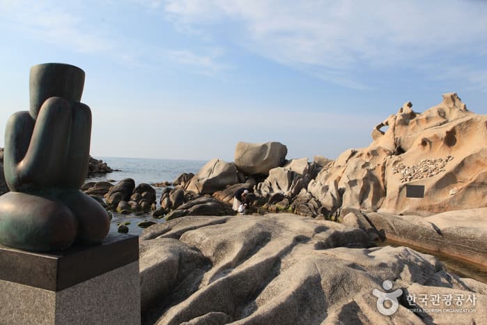 牛石息子岩公園（소돌아들바위공원）